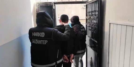 293-milyonluk-kara-para-agi-cokertildi-es-zamanli-operasyon-baslatildi-jPBj5lJR.jpg