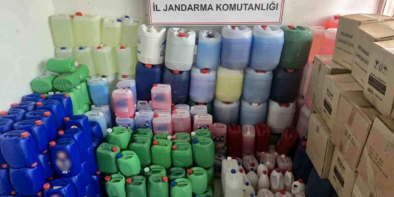 4-bin-613-litre-sahte-sivi-deterjan-ele-gecirildi-8QtpUsHt.jpg
