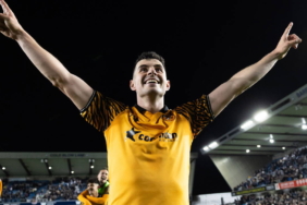 adim-adim-premier-lige-acun-ilicalinin-takimi-hull-city-play-off-finalinde-6bpGOp4i.jpg