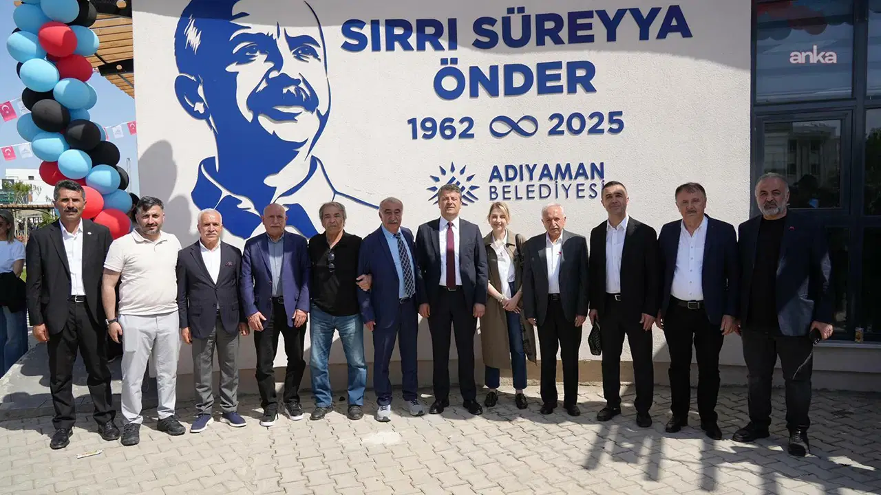 adiyamanda-sirri-sureyya-onder-parki-ve-okuma-salonu-acildi-M9Uz3GTr.jpg