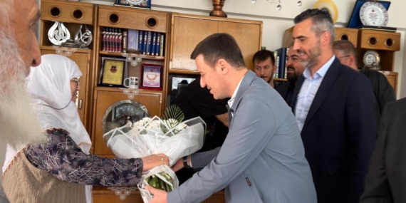ak-parti-ankara-milletvekili-baykoctan-sehit-annesine-vefa-ziyareti-yk3Pdz6D.jpg