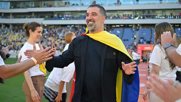arda-turan-yeni-sezonda-calistiracagi-takimi-acikladi-S4n6CQ9B.jpg