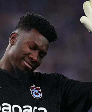 besiktas-trabzonspor-derbisinde-erken-sakatlik-onana-devam-edemedi-cRuefqZQ.jpg