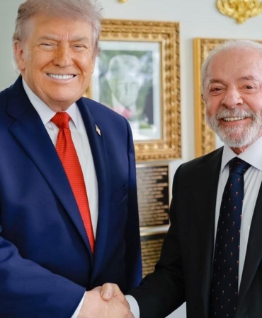 beyaz-saraydaki-gorusmeye-turkiye-damgasi-lula-da-silva-trumpa-sundum-anmdCtP4.jpg