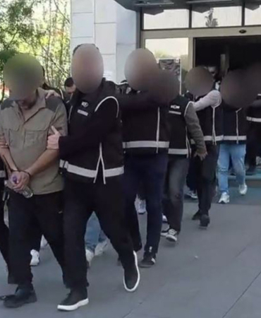 bunlar-da-ruhsuzlar-6-kisi-tutuklandi-qMJ6QqJ7.jpg