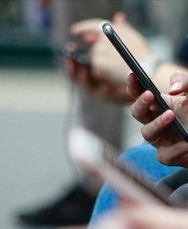 cep-telefonlarina-12-taksit-geliyor-mu-ticaret-bakanligindan-aciklama-m2cV62f1.jpg