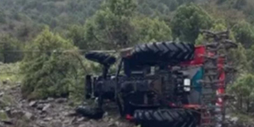 corumda-traktor-sarampole-devrildi-1-yarali-ZCquxyg1.jpg