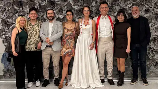 cumhuriyetin-mutlu-gunu-BNVfZ7BA.jpg