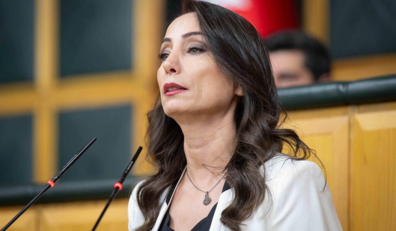 dem-partiden-numan-kurtulmusa-surec-cagrisi-tum-programlarinizi-bir-kenara-birakin-ixPO5xyC.jpg