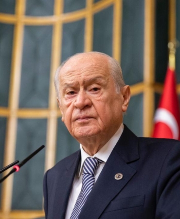 devlet-bahceliden-sampiyon-galatasaraya-tebrik-bnt713I3.jpg