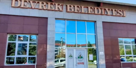 devrek-belediyesi-davasinda-ilk-durusma-tamamlandi-eski-baskanin-ev-hapsi-kaldirildi-l6zUxMni.jpg