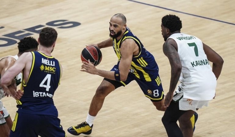 fenerbahce-beko-final-four-icin-parkeye-cikiyor-hg6O1ngN.jpg