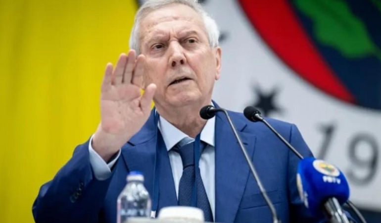 fenerbahcede-aziz-yildirimdan-derneklere-ve-taraftarlara-cagri-UwVMcpd2.jpg