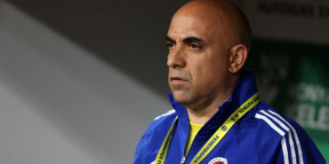 fenerbahcede-goleden-sampiyonluk-sonrasi-aciklama-cok-uzgunuz-PF6XDeHb.jpg