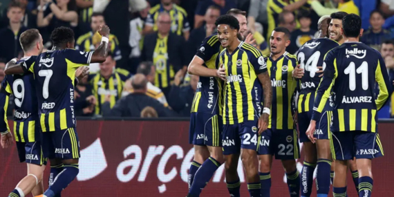 fenerbahcede-ilk-ayrilik-netlesti-karar-oyuncuya-bildirildi-y5w86kyB.jpg