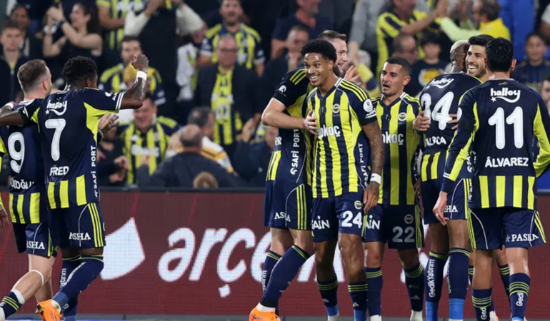 fenerbahcede-ilk-ayrilik-netlesti-karar-oyuncuya-bildirildi-y5w86kyB.jpg