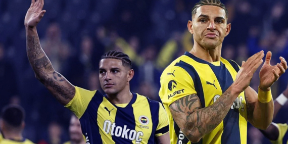 fenerbahceli-diego-carlostan-tarihi-basari-sonrasi-duygusal-veda-Jipl59Qb.jpg