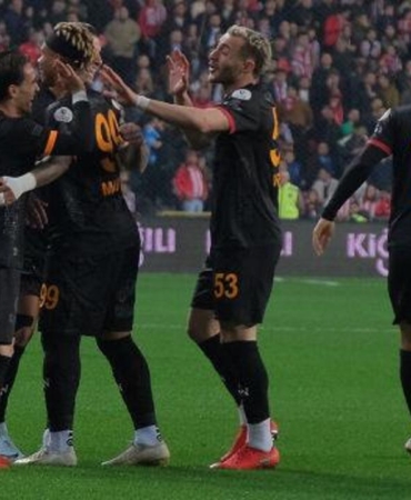 galatasaray-antalyaspor-ilk-11ler-pktRv4kZ.jpg