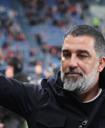 galatasaray-ile-arda-turan-arasinda-karsilikli-sampiyonluk-kutlamasi-yFCPzitw.jpg