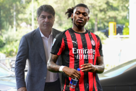 hakan-safiden-milanoya-transfer-cikarmasi-leao-sesleri-yukseldi-prqVHKIB.jpg