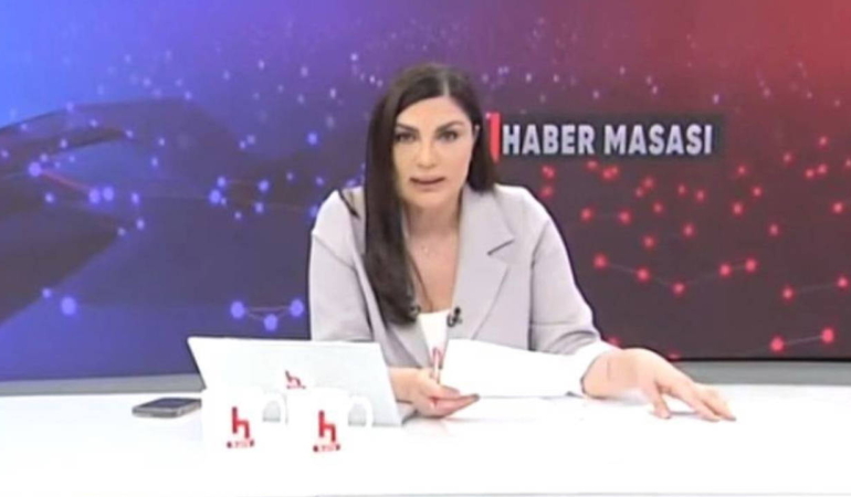 halk-tvde-yaprak-dokumu-suruyor-buket-guler-de-kanalla-yollarini-ayirdi-94h5rJrh.jpg