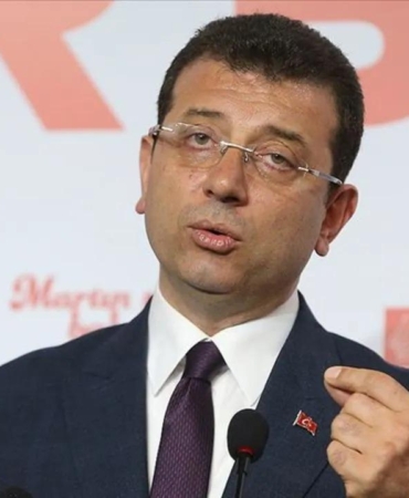 imamoglu-durusma-sirasinda-agladi-SZwHZACP.jpg