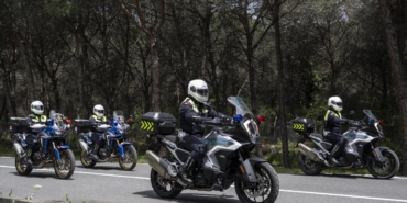 jandarma-ile-engelli-milli-sporcudan-trafik-kazalarini-onlemek-icin-farkindalik-calismasi-O5RxU1Fy.jpg
