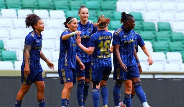 kadin-futbol-super-liginde-fenerbahce-sampiyon-pIgpcTGa.jpg