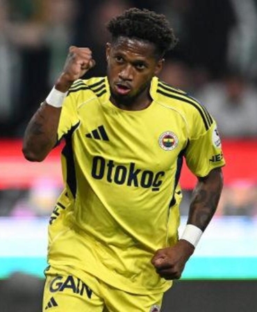 konyada-farka-giden-fenerbahce-devler-ligini-garantiledi-zyQbIhCK.jpg