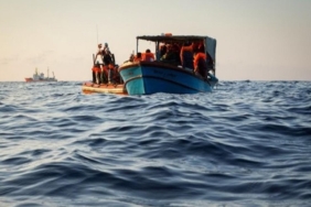 malezya-aciklarinda-gocmen-teknesi-batti-nW1jZyum.jpg