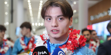milli-sporcu-berkay-erer-avrupa-tekvando-sampiyonasinda-altin-madalya-kazandi-53e7ahVn.jpg