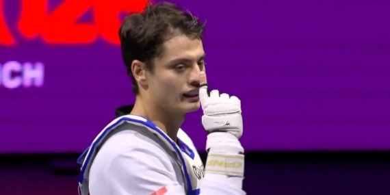 milli-sporcu-gogsumuzu-kabartti-altin-madalya-kazandi-4ieqEVvD.jpg