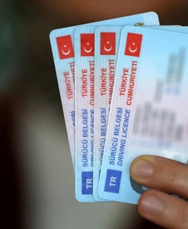 milyonlarca-surucuyu-ilgilendiriyor-ehliyet-kullaniminda-yeni-donem-EDmtH8A9.jpg