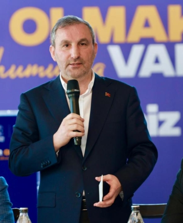 ordulu-ak-parti-teskilat-mensuplari-sultanbeylide-bulustu-ccSKdiv2.jpg