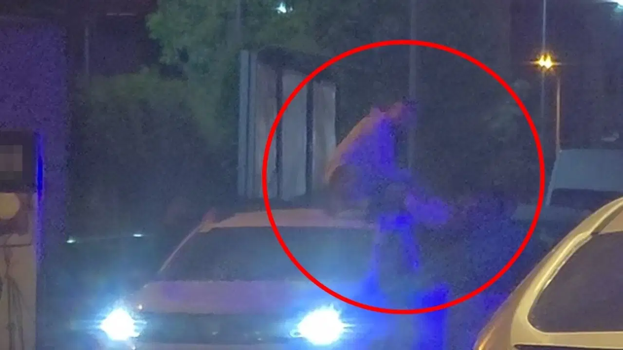 otomobili-durdurup-uzerine-cikti-o-anlar-kamerada-71AYDcjv.jpg
