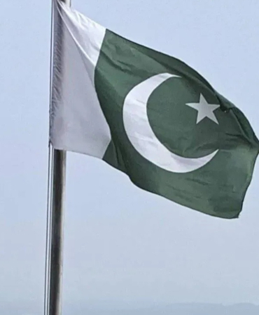 pakistanda-gumruk-deposunda-yangin-cikti-43-yarali-yW5cQhhv.jpg