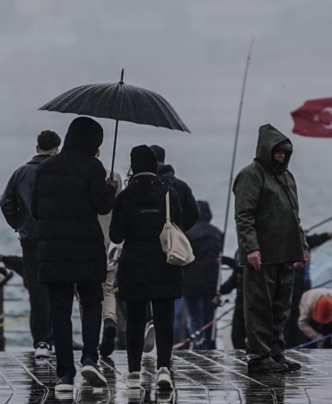 pazar-plani-olanlar-dikkat-meteoroloji-saat-verdi-istanbul-dahil-bircok-ilde-yagis-var-2afsXMHn.jpg