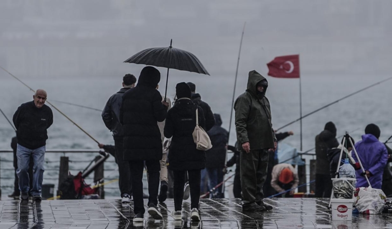 pazar-plani-olanlar-dikkat-meteoroloji-saat-verdi-istanbul-dahil-bircok-ilde-yagis-var-2afsXMHn.jpg