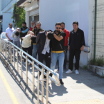 polisler-500-saatlik-goruntuleri-izledi-2-supheliyi-kiskivrak-yakaladi-RYhk8YCM.jpg