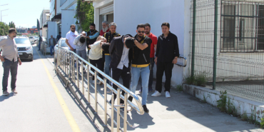 polisler-500-saatlik-goruntuleri-izledi-2-supheliyi-kiskivrak-yakaladi-RYhk8YCM.jpg