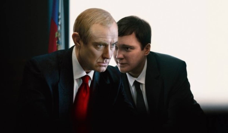 politik-gerilim-kremlinin-buyucusu-ile-aksiyon-gerilim-fuze-funye-gosterime-girdi-sahte-demokrasinin-icadi-m2Iuy3c3.jpg