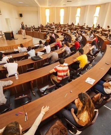 sinavdan-kaldi-universiteye-dava-acti-bilirkisi-puani-degistirdi-iJWQfVB6.jpg