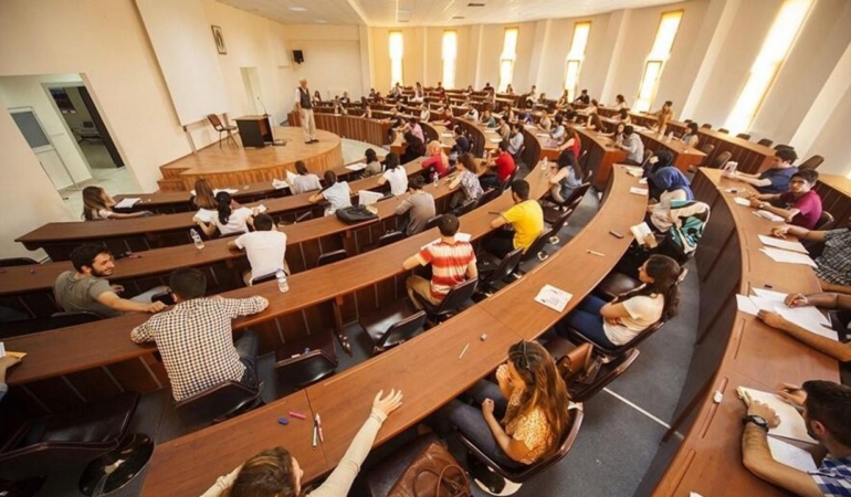 sinavdan-kaldi-universiteye-dava-acti-bilirkisi-puani-degistirdi-iJWQfVB6.jpg
