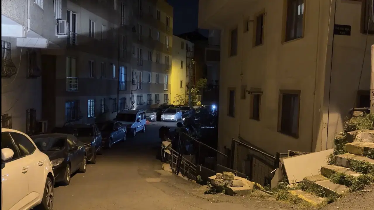 sislide-erkek-siddeti-ates-acti-mermer-parcalari-kadini-yaraladi-OeVrNuQJ.jpg