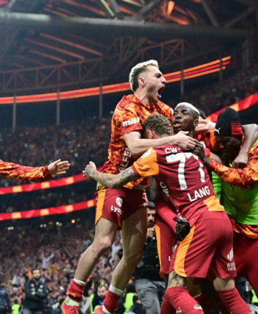 spor-yazarlari-galatasaray-antalyaspor-macini-yorumladi-en-stresli-sampiyonluk-jZeMkgyk.jpg