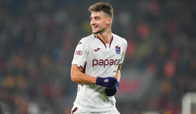 surenin-bitmesine-saatler-kaldi-son-duduk-calar-calmaz-transfer-gorusmesi-yapilacak-u9DWiNzw.jpg