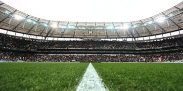 trabzonspor-taraftarlari-tribune-alinacak-mi-besiktas-duyurdu-jpHpTDHu.jpg