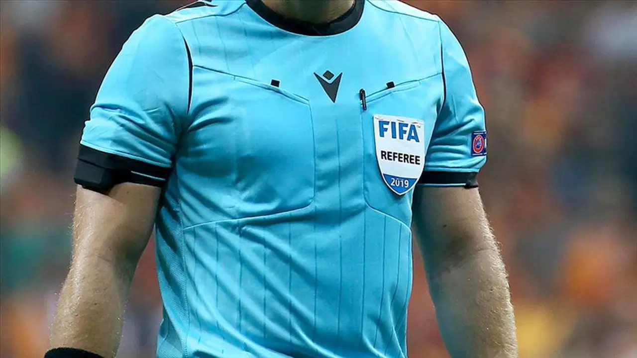 uefa-final-maclarinin-hakemlerini-acikladi-16MGxMXU.jpg