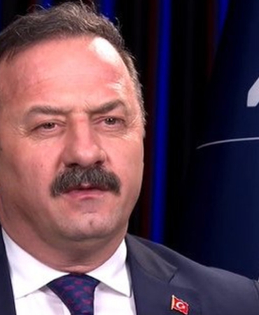 yavuz-agiralioglundan-galatasaraya-sampiyonluk-tebrigi-CiO7xMuz.jpg