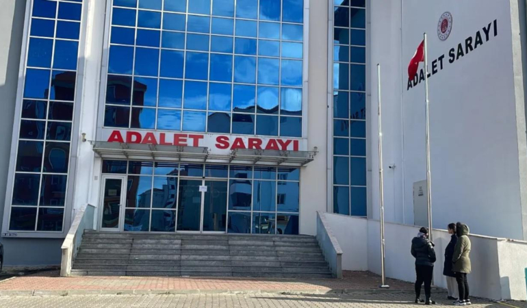 yurt-disina-kacmaya-calisan-4-feto-firarisi-yakalandi-lDYWxn9x.jpg